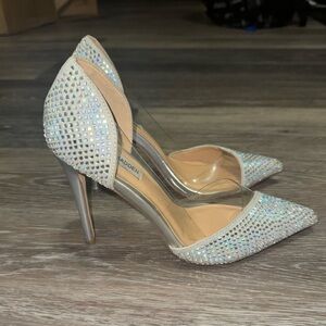 Steve Madden Silver Elata Metallic Heels - Size 8